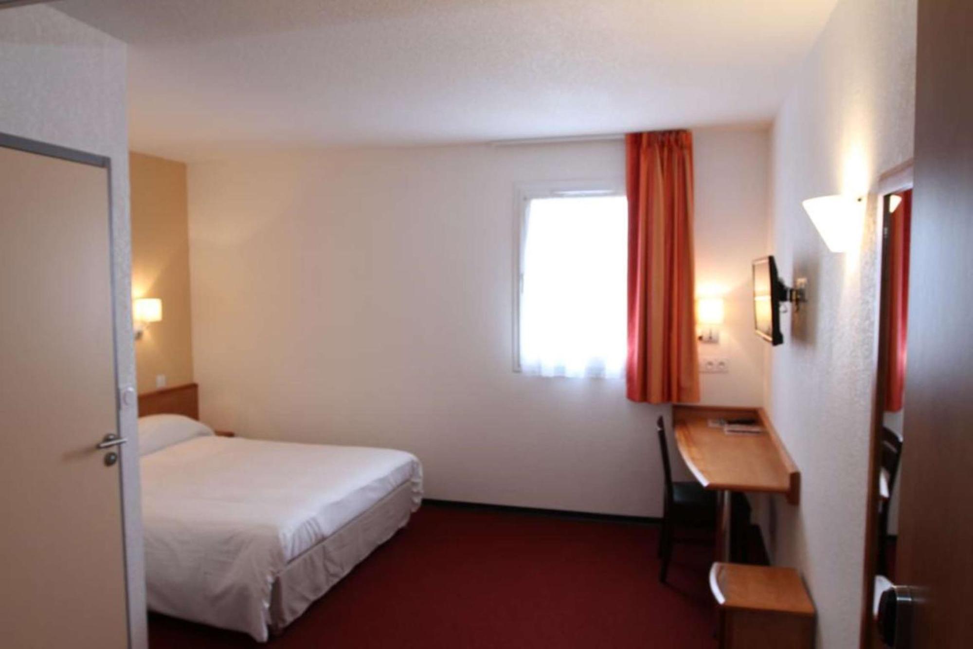 Brit Hotel Confort Villeneuve Sur Lot Bias  Dış mekan fotoğraf