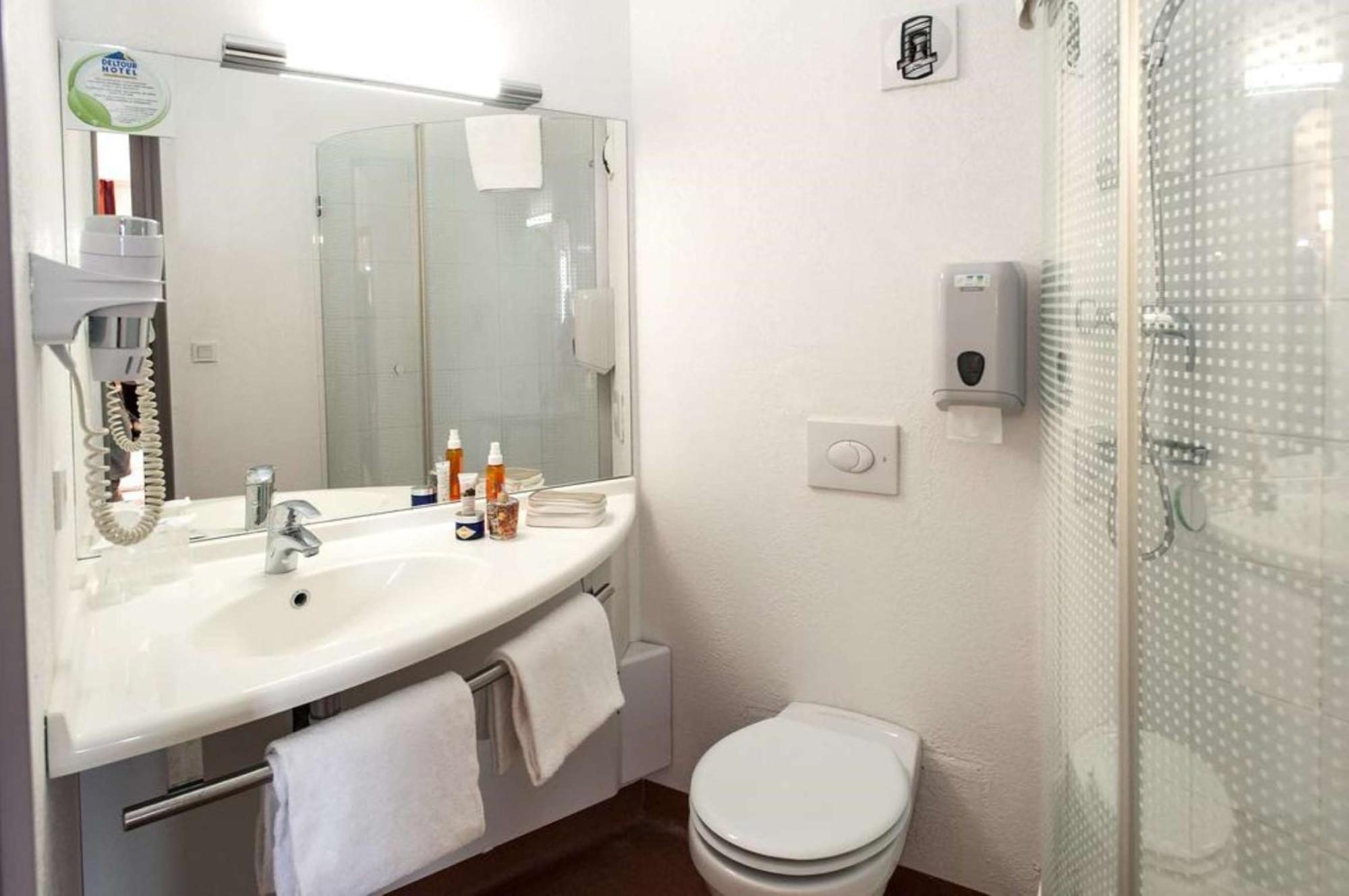 Brit Hotel Confort Villeneuve Sur Lot Bias  Dış mekan fotoğraf