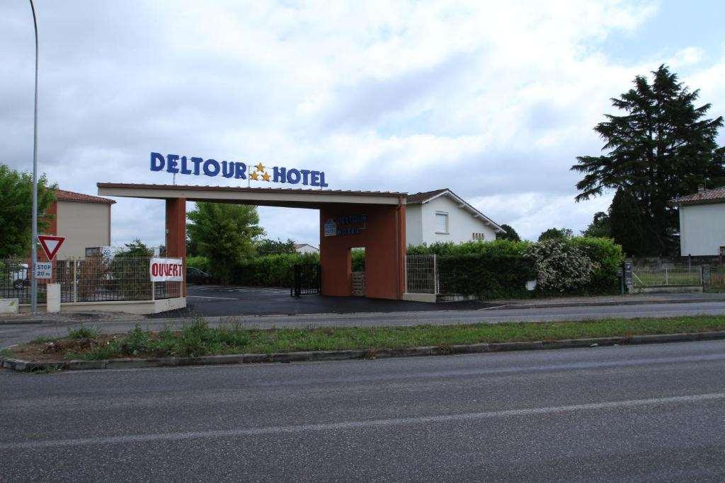 Brit Hotel Confort Villeneuve Sur Lot Bias  Dış mekan fotoğraf