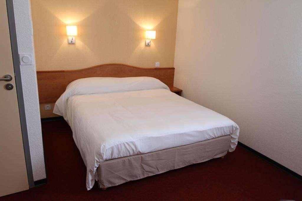 Brit Hotel Confort Villeneuve Sur Lot Bias  Oda fotoğraf